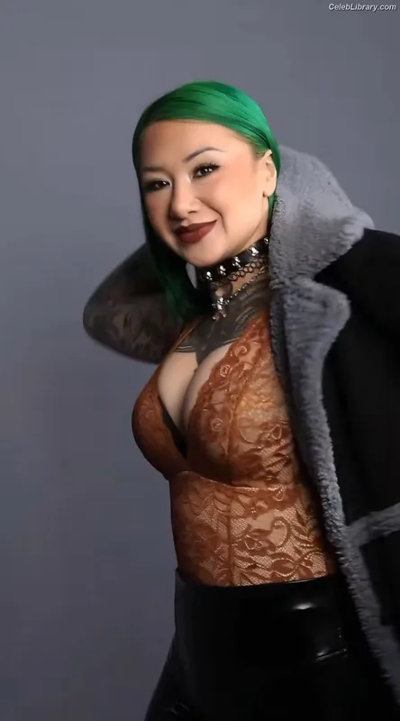Shotzi Blackheart photo 3 of 703