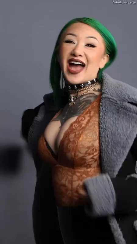 Shotzi Blackheart photo 4 of 703