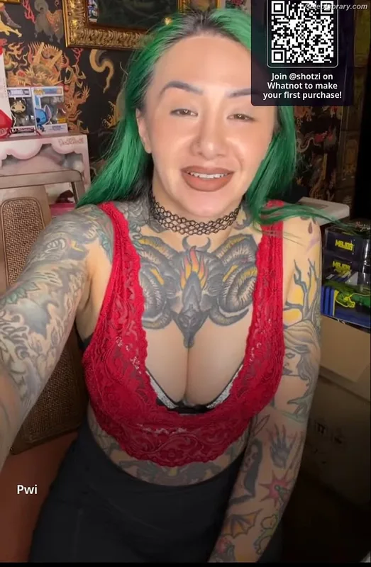 Shotzi Blackheart photo 15 of 703