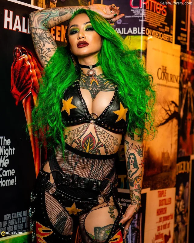 Shotzi Blackheart photo 2 of 703