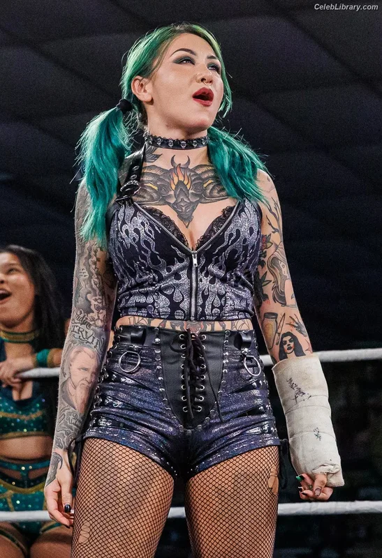 Shotzi Blackheart photo 9 of 703