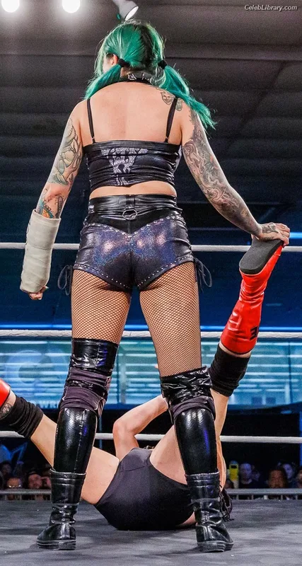 Shotzi Blackheart photo 7 of 703