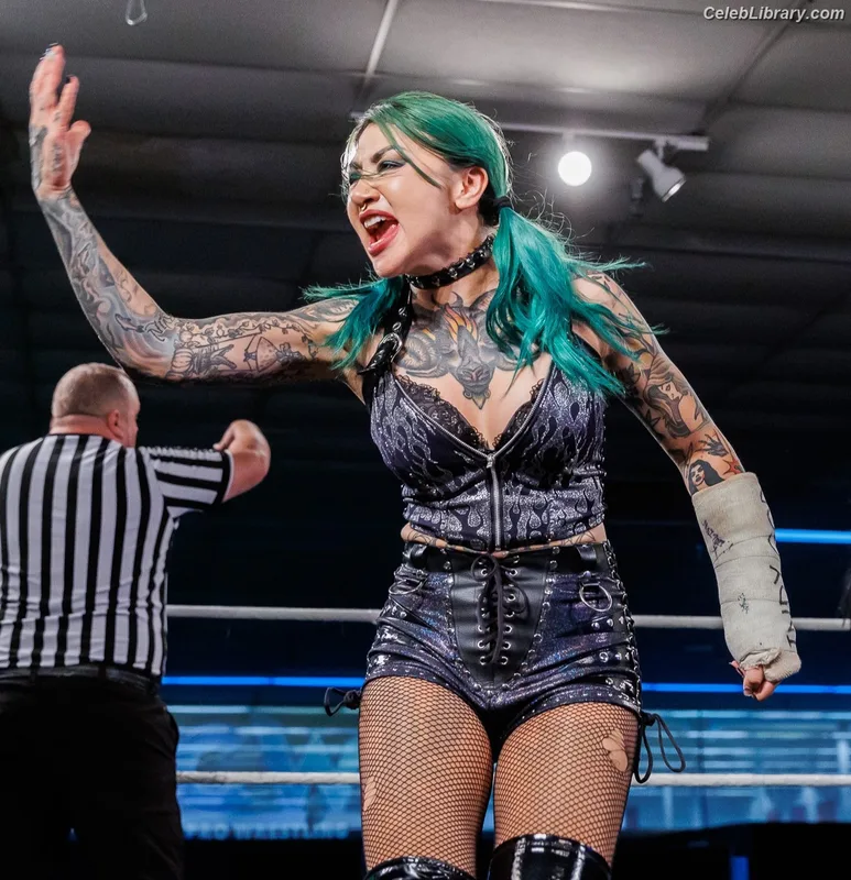 Shotzi Blackheart photo 8 of 703