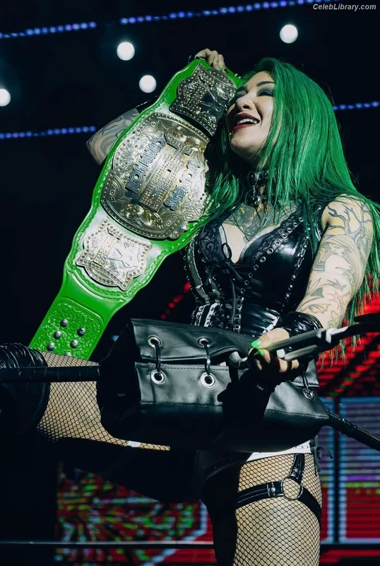Shotzi Blackheart photo 10 of 703