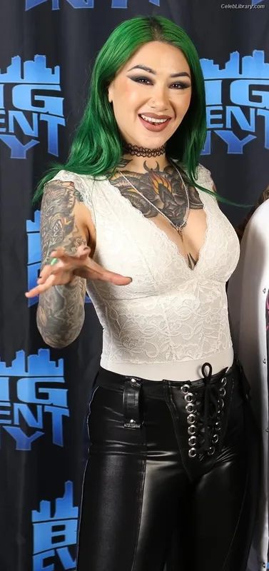 Shotzi Blackheart photo 8 of 703