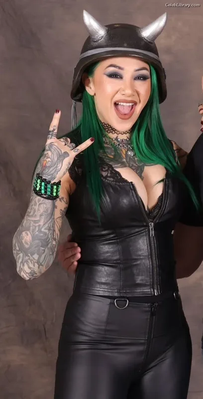 Shotzi Blackheart photo 15 of 703