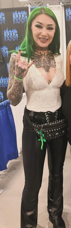 Shotzi Blackheart photo 4 of 703