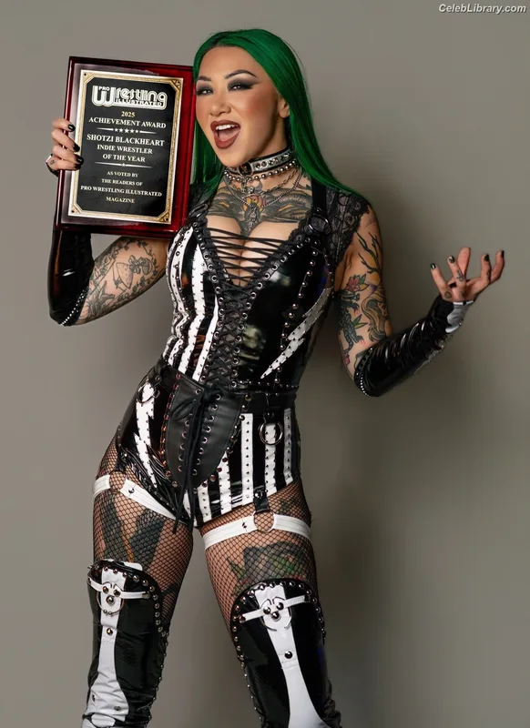 Shotzi Blackheart photo 6 of 703