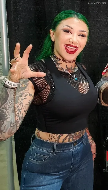 Shotzi Blackheart photo 15 of 703