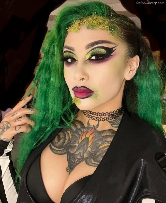 Shotzi Blackheart photo 2 of 703