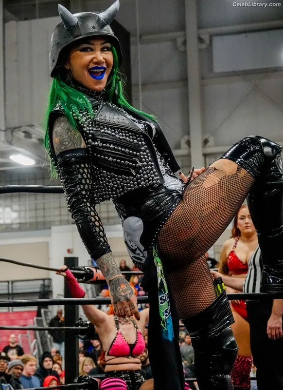 Shotzi Blackheart photo 4 of 703