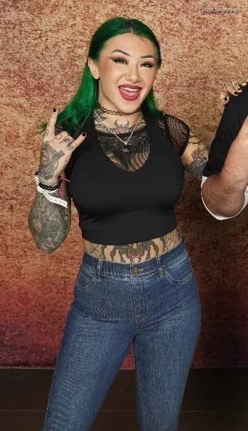 Shotzi Blackheart photo 14 of 703