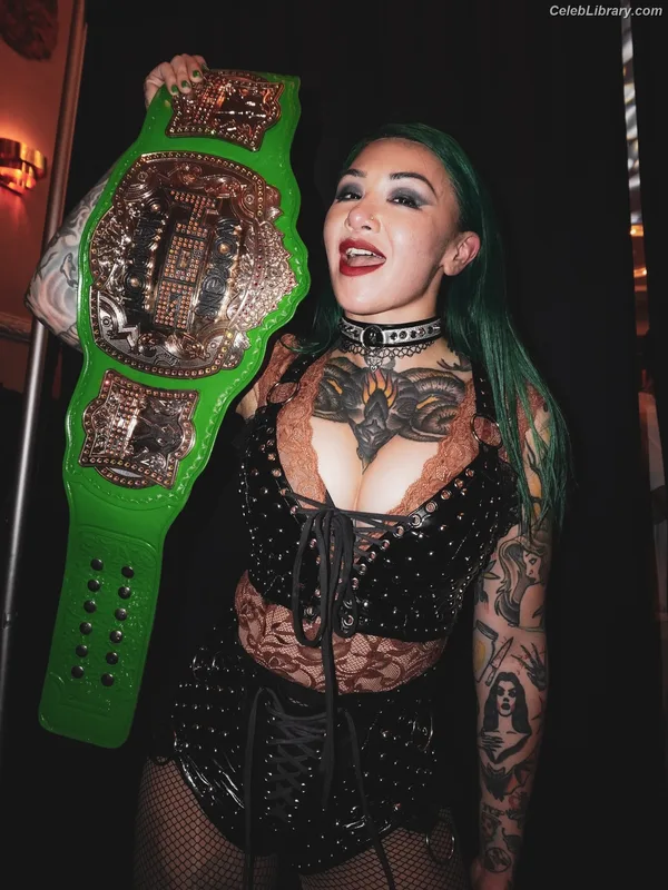 Shotzi Blackheart photo 9 of 703