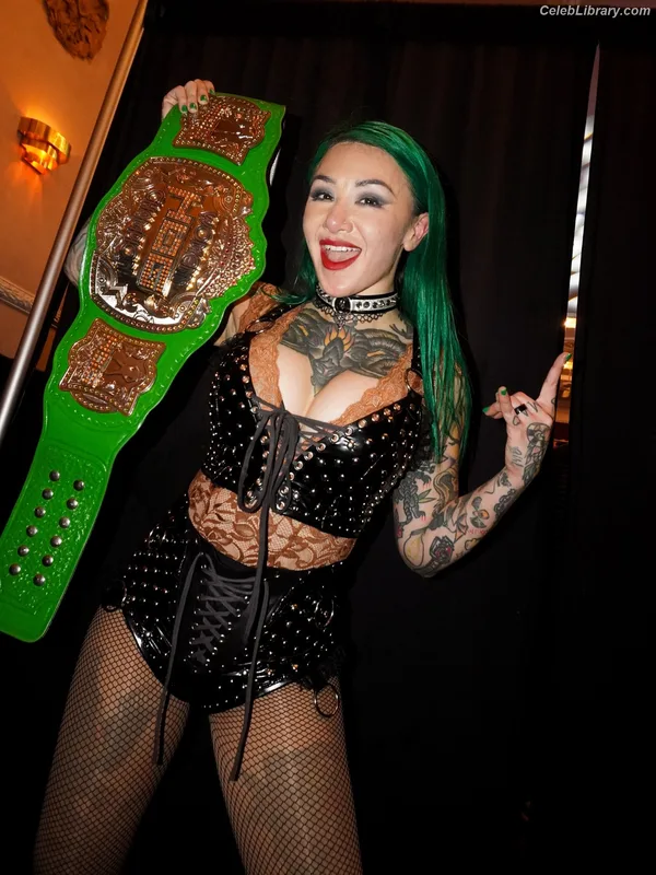 Shotzi Blackheart photo 10 of 703