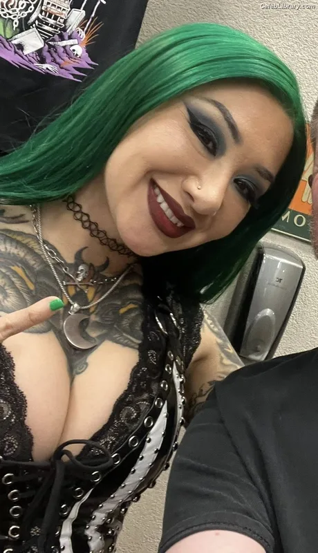 Shotzi Blackheart photo 13 of 703