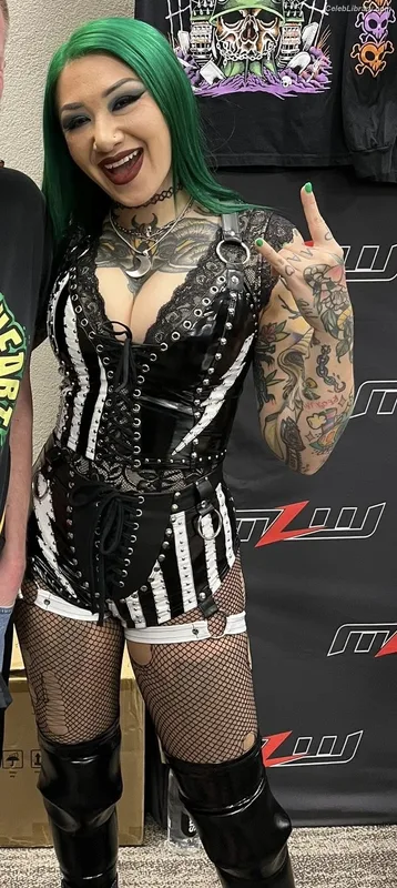 Shotzi Blackheart photo 14 of 703