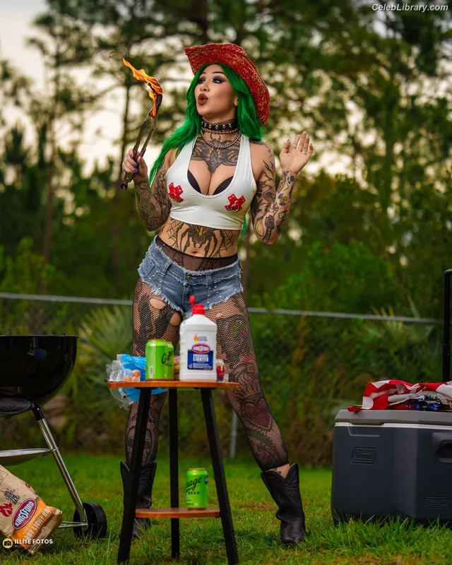 Shotzi Blackheart photo 3 of 703