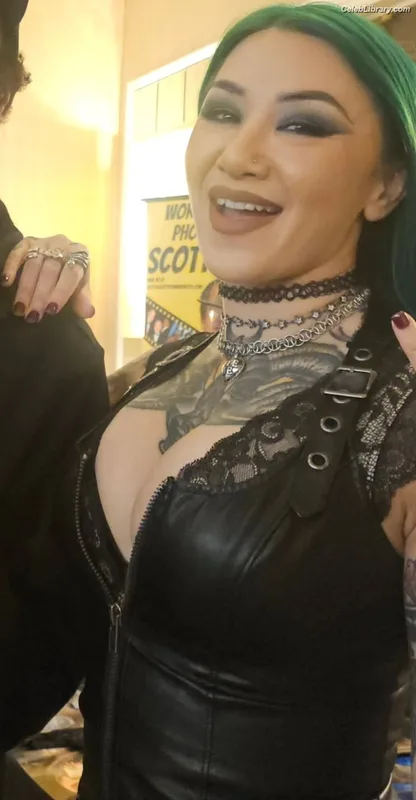 Shotzi Blackheart photo 10 of 703