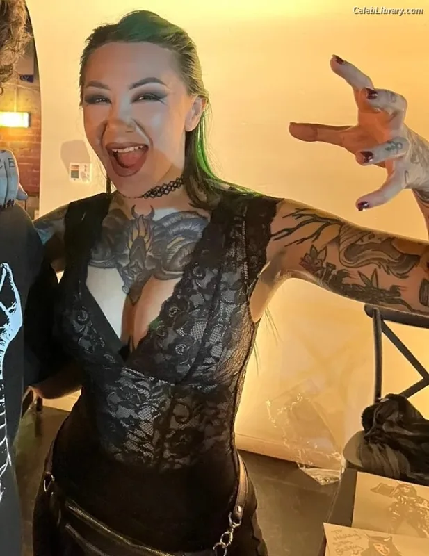 Shotzi Blackheart photo 13 of 703