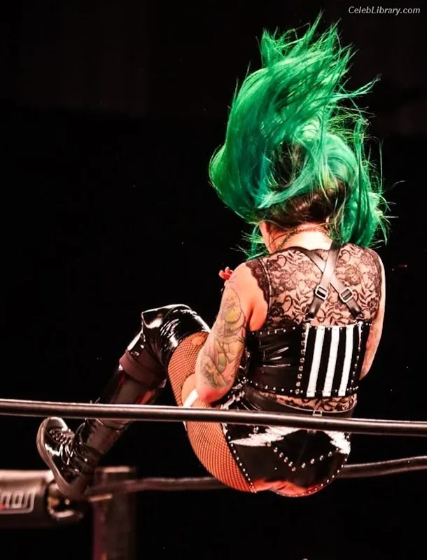 Shotzi Blackheart photo 7 of 703