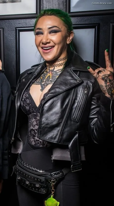 Shotzi Blackheart photo 12 of 703