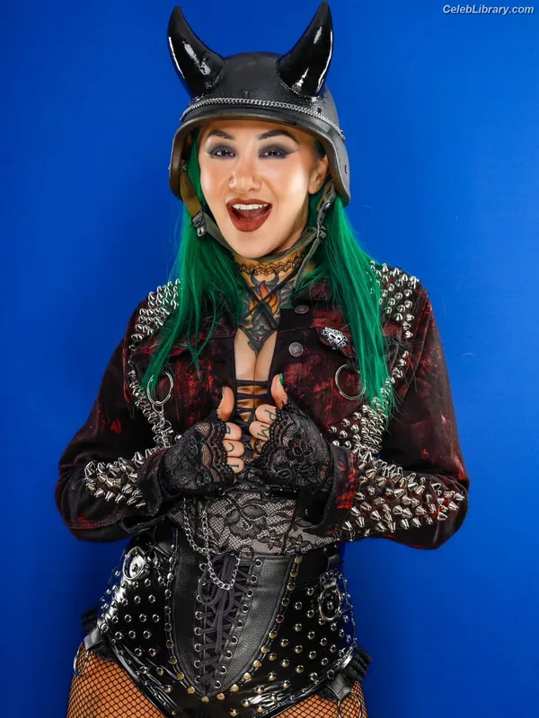 Shotzi Blackheart photo 1 of 703