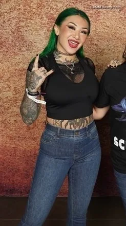 Shotzi Blackheart photo 7 of 703