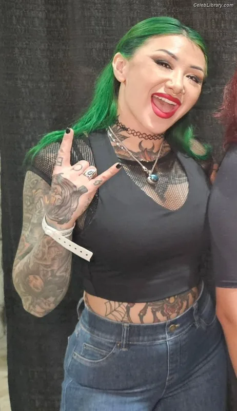 Shotzi Blackheart photo 3 of 703