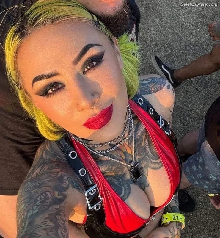 Shotzi Blackheart photo 20 of 703
