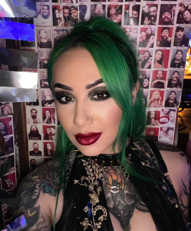 Shotzi Blackheart photo 5 of 703