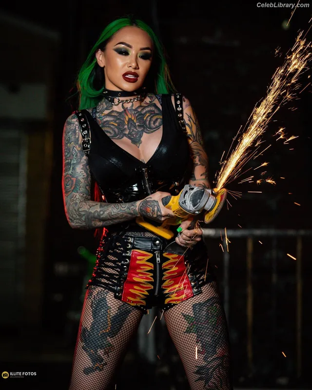 Shotzi Blackheart photo 7 of 703