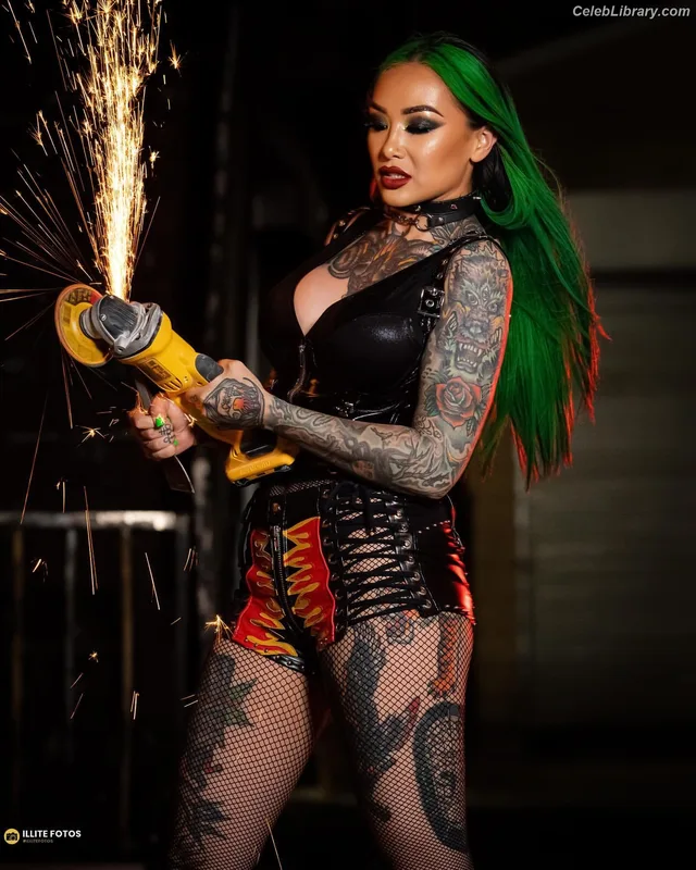 Shotzi Blackheart photo 8 of 703