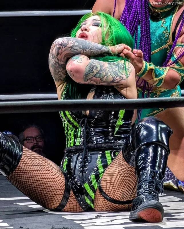 Shotzi Blackheart photo 4 of 703