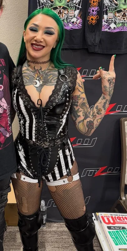 Shotzi Blackheart photo 9 of 703