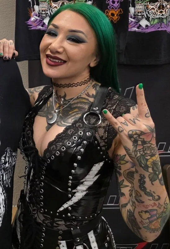 Shotzi Blackheart photo 24 of 703
