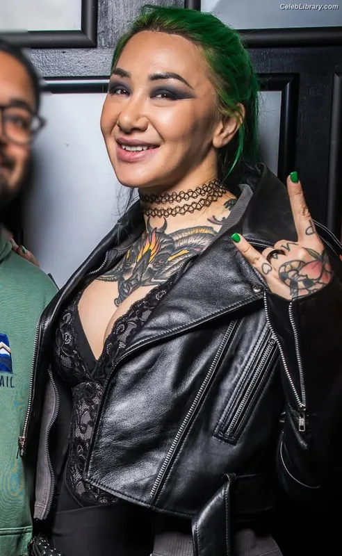 Shotzi Blackheart photo 5 of 703