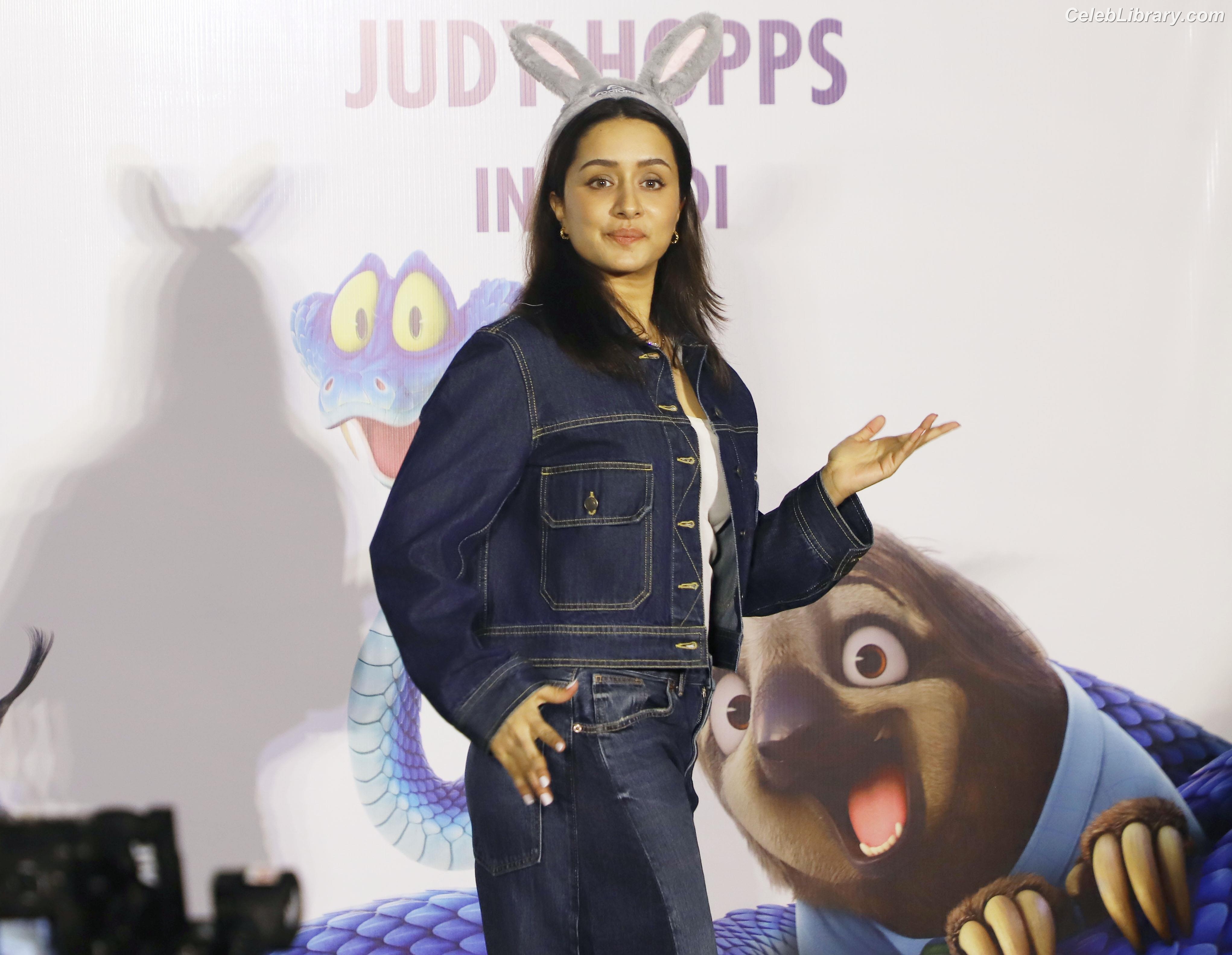Shraddha Kapoor photo 14 of 54