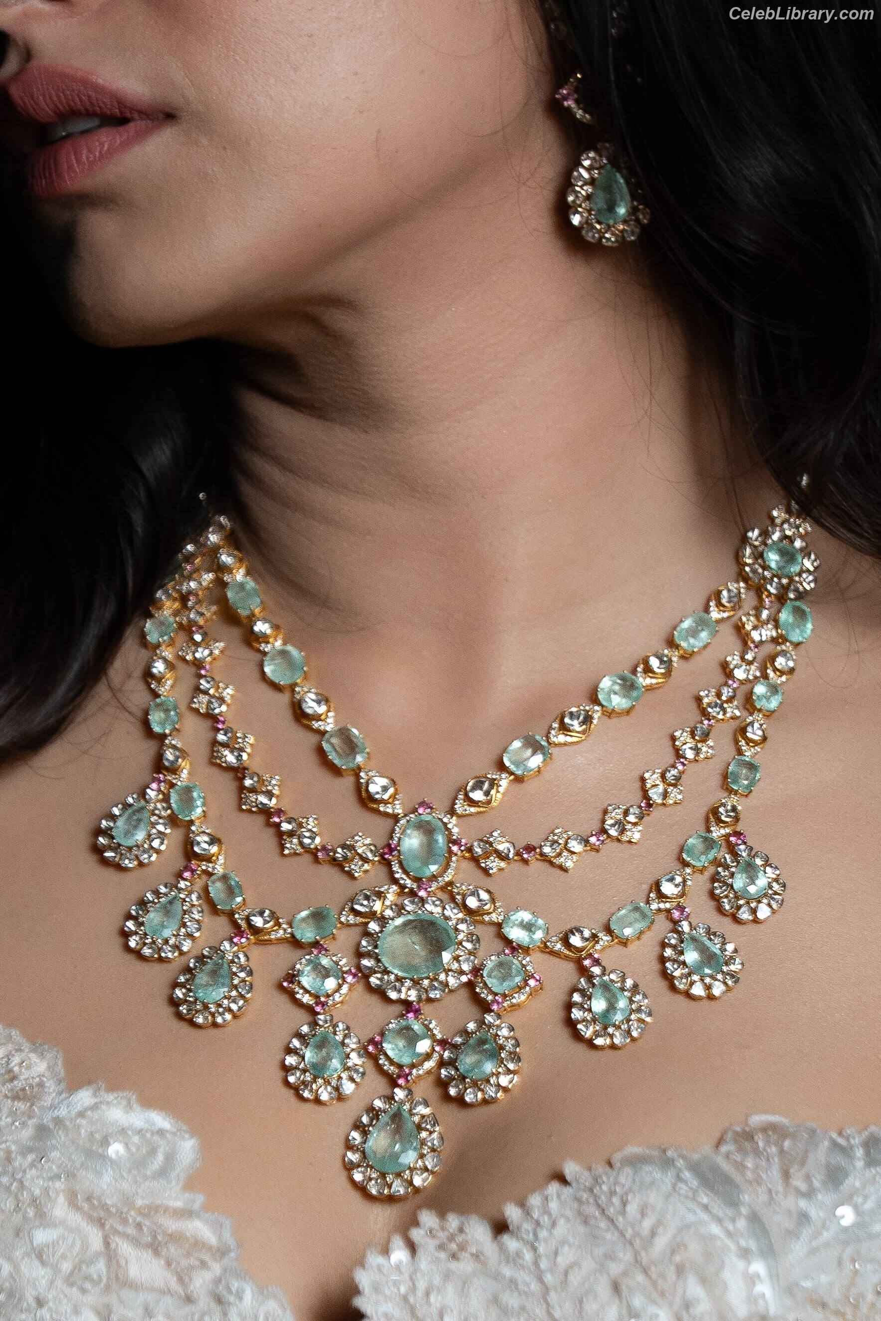 Shraddha Kapoor photo 6 of 54