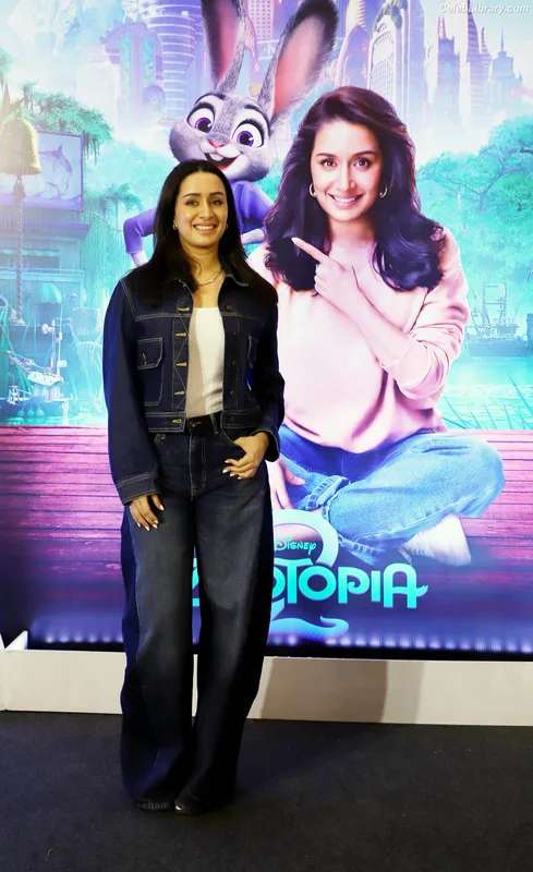 Shraddha Kapoor photo 12 of 54