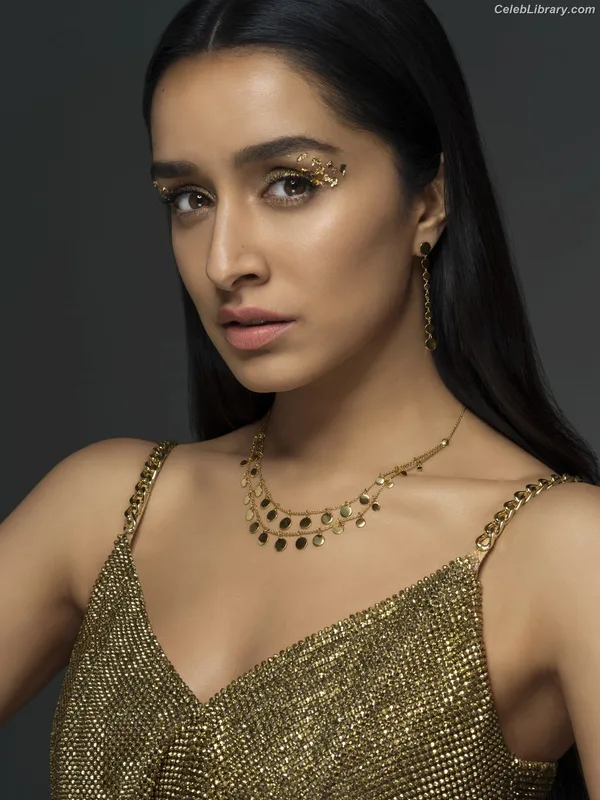 Shraddha Kapoor photo 23 of 54