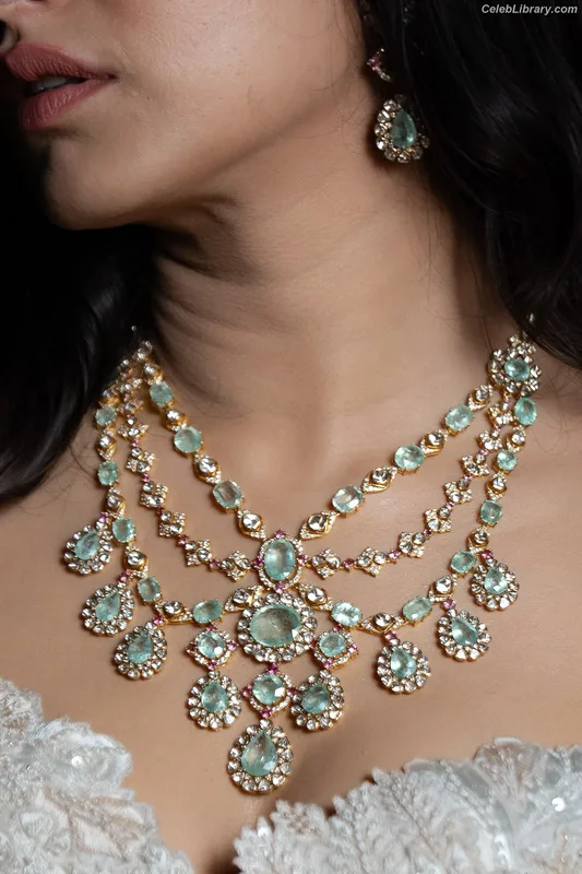 Shraddha Kapoor photo 6 of 54