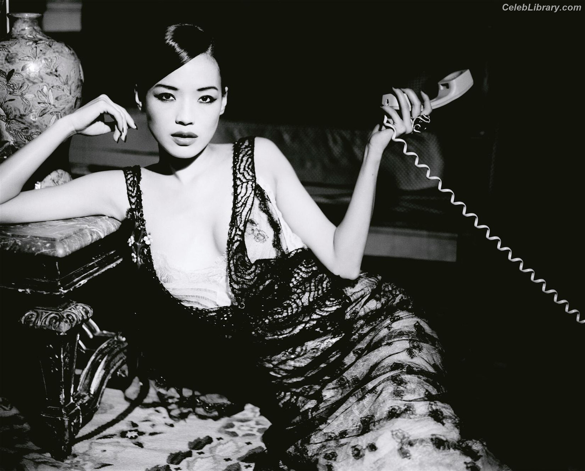 Shu Qi photo 6 of 27
