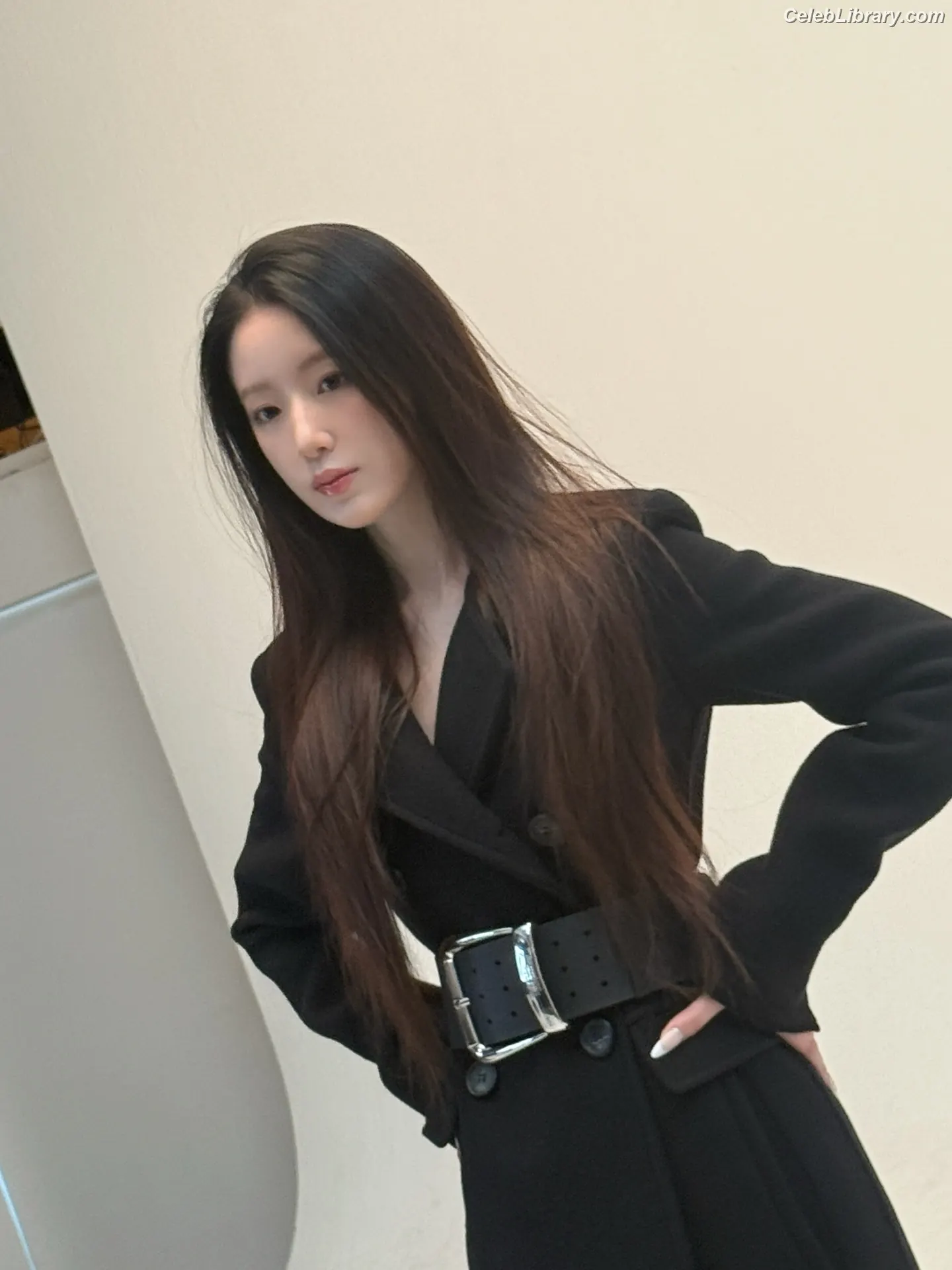 Shuhua (Yeh Shuhua) (G)-IDLE) [i-dle] photo 18 of 114