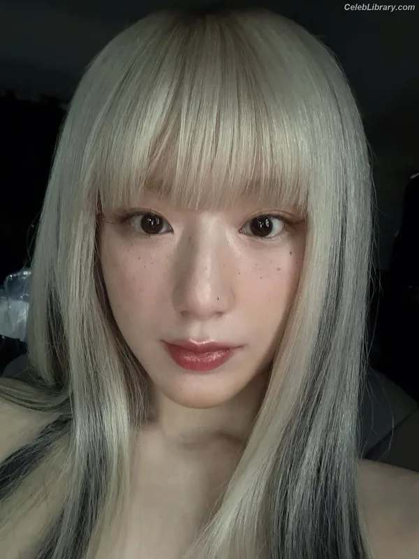Shuhua (Yeh Shuhua) (G)-IDLE) [i-dle] photo 5 of 115