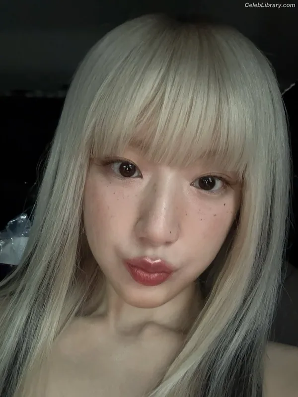 Shuhua (Yeh Shuhua) (G)-IDLE) [i-dle] photo 6 of 115