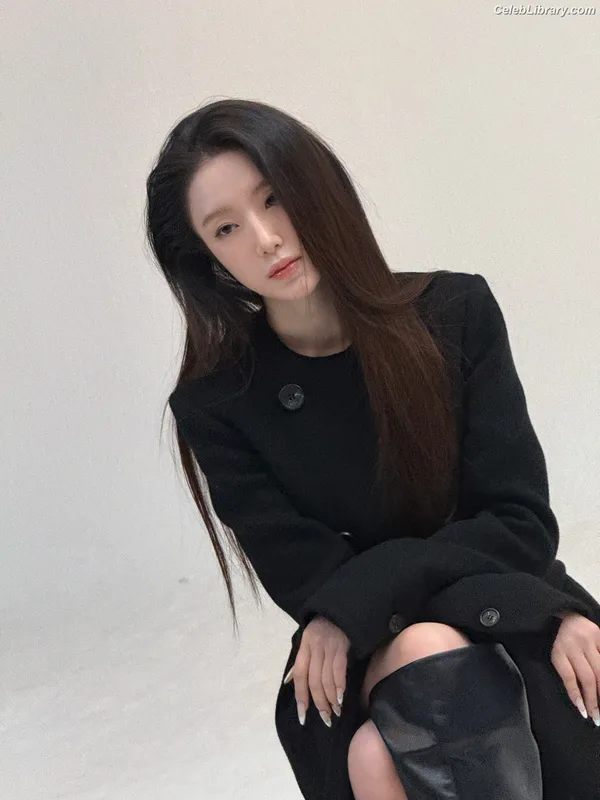 Shuhua (Yeh Shuhua) (G)-IDLE) [i-dle] photo 20 of 115