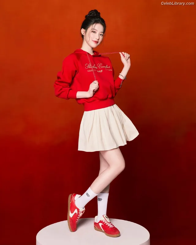 Shuhua (Yeh Shuhua) (G)-IDLE) [i-dle] photo 17 of 115