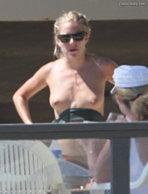 Sienna Miller photo 24 of 89