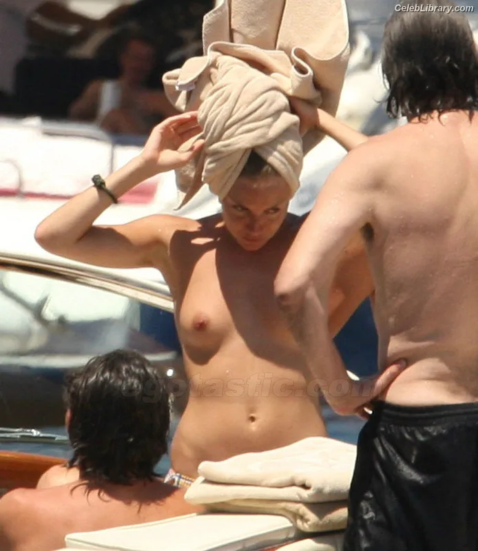 Sienna Miller photo 3 of 89