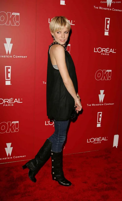 Sienna Miller photo 12 of 89